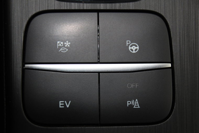 Vehicle Image 35
