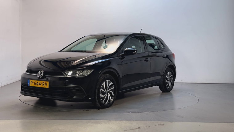 Vehicle Image 8
