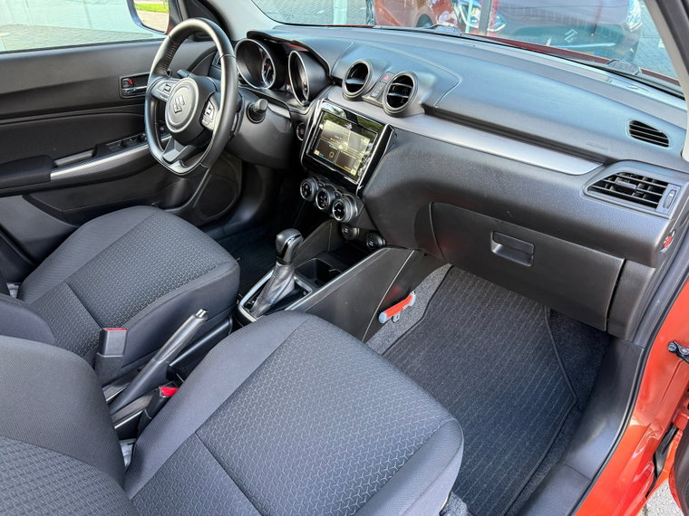 Vehicle Image 12