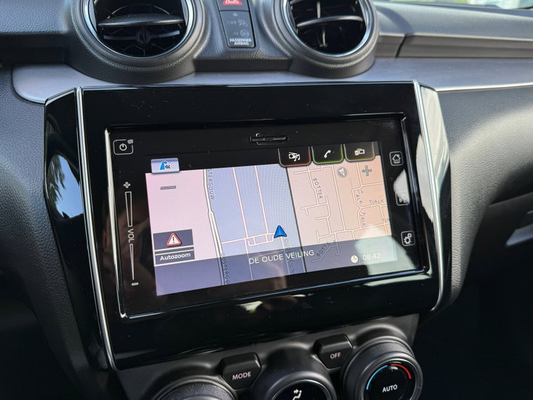 Vehicle Image 36