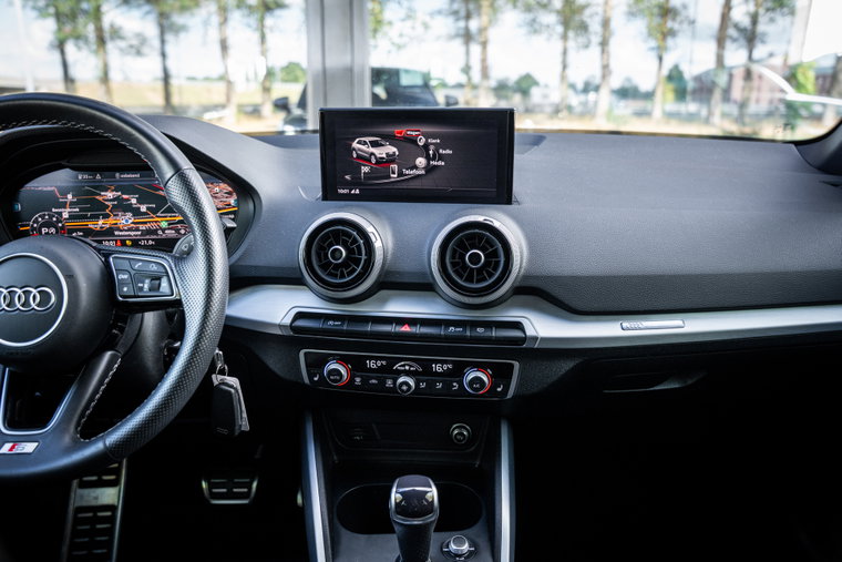 Vehicle Image 35