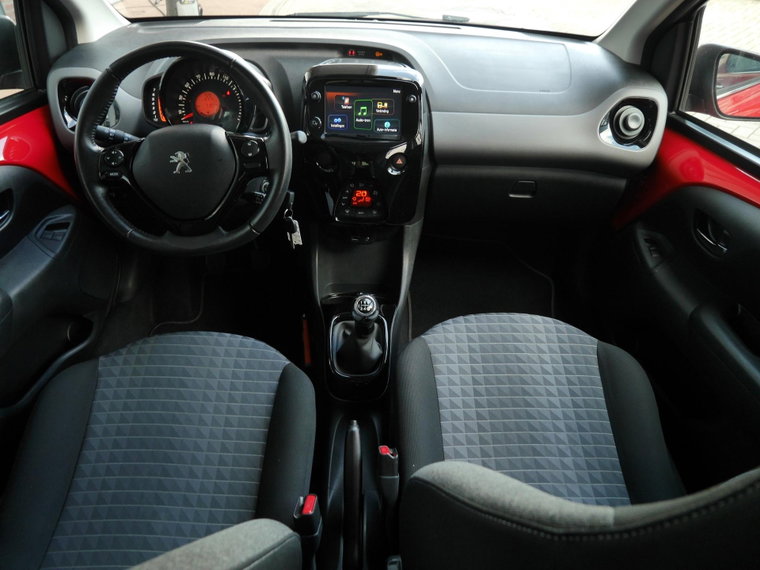 Vehicle Image 7