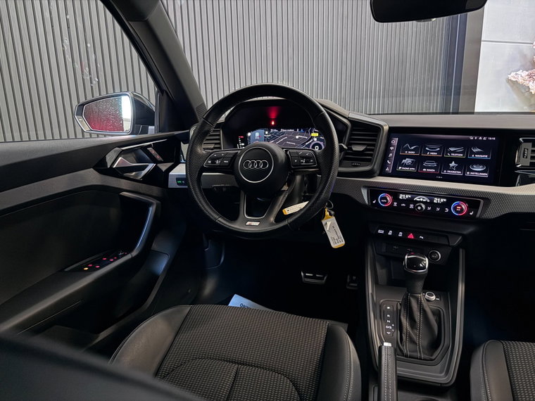 Vehicle Image 39