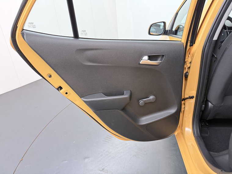 Vehicle Image 34
