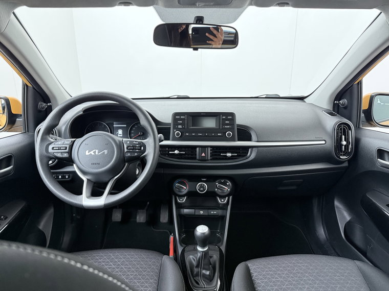 Vehicle Image 35