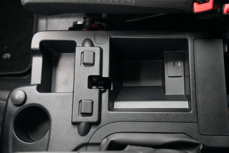 Vehicle Image 28