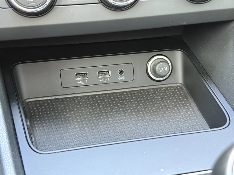 Vehicle Image 35