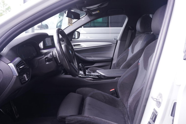 Vehicle Image 40