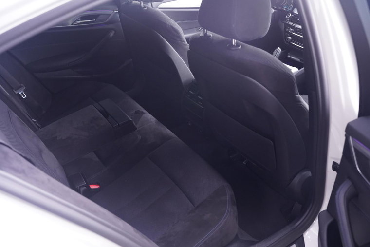 Vehicle Image 45