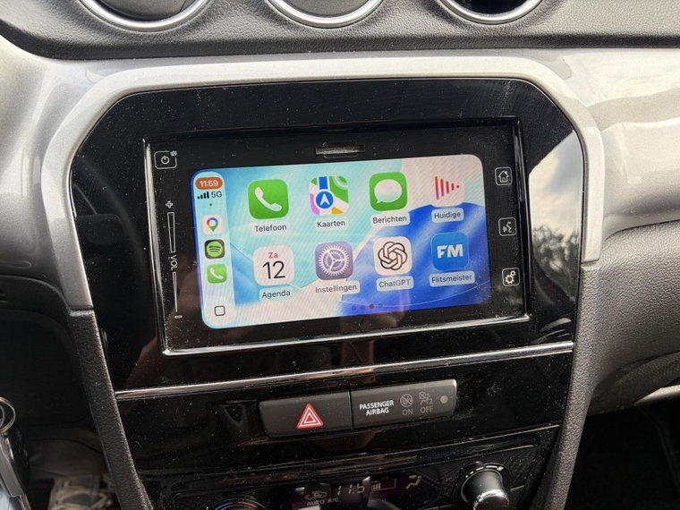 Vehicle Image 19