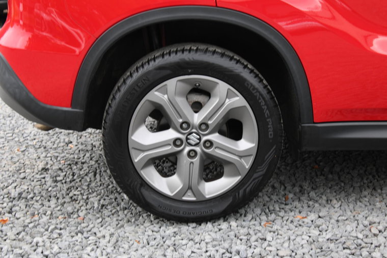 Vehicle Image 6