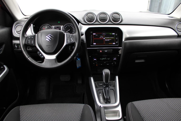 Vehicle Image 9