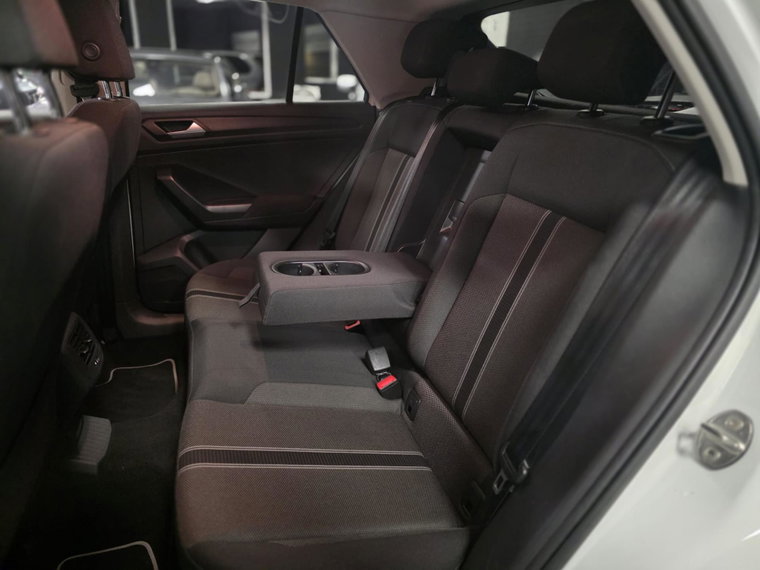 Vehicle Image 39