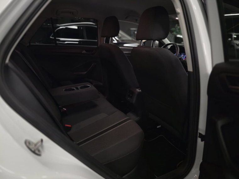 Vehicle Image 40