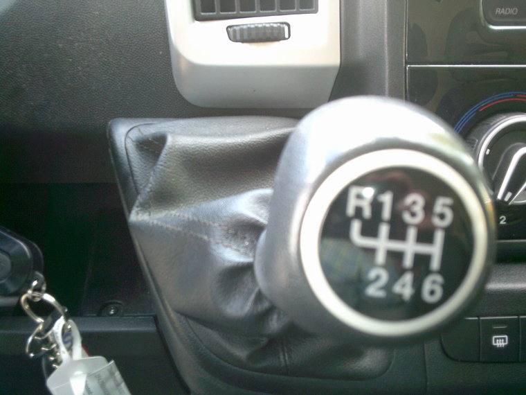 Vehicle Image 13