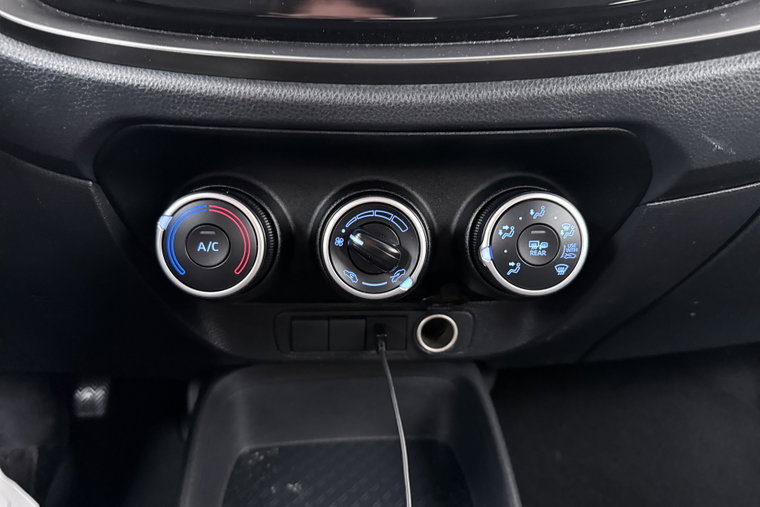 Vehicle Image 22