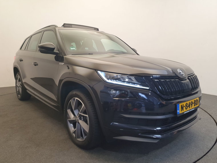 Vehicle Image 5