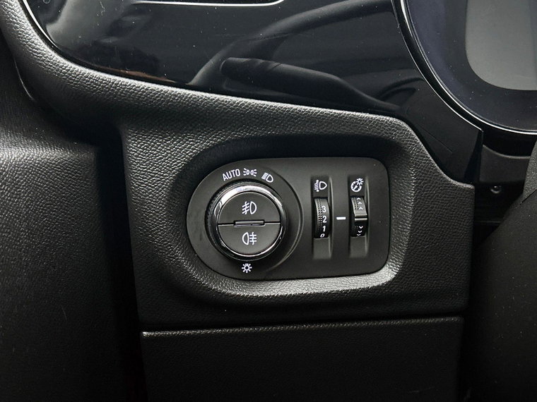 Vehicle Image 26