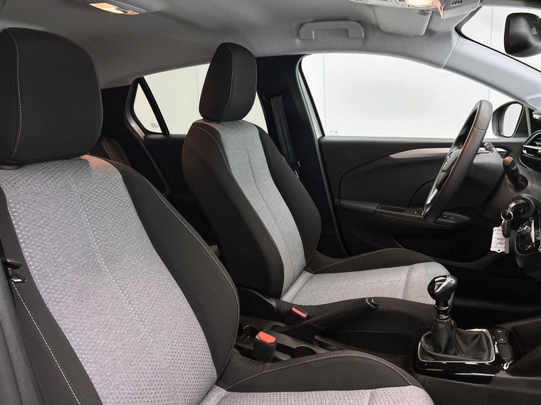 Vehicle Image 35