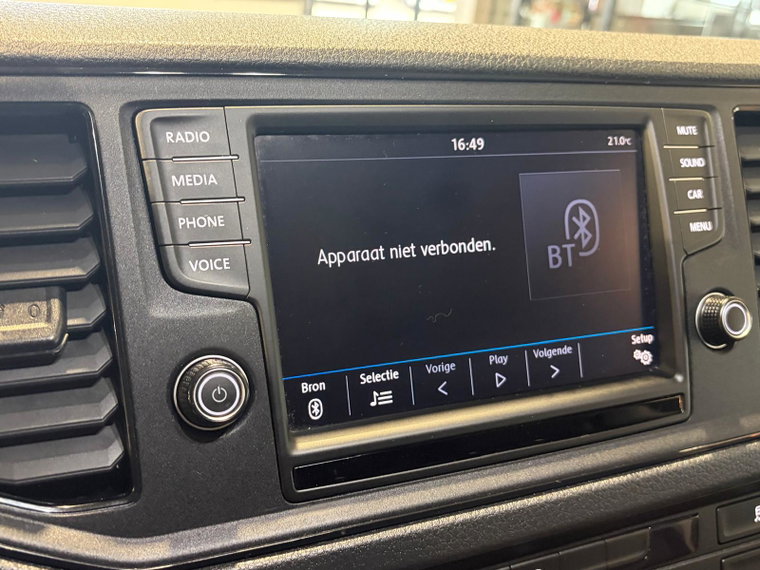 Vehicle Image 35