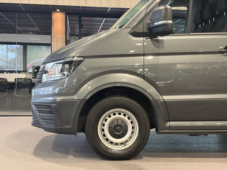 Vehicle Image 40