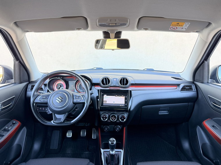 Vehicle Image 13