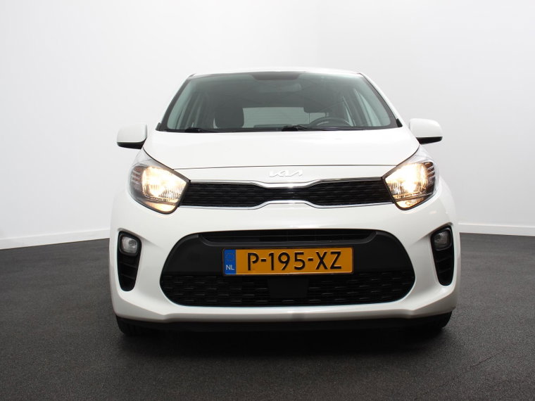 Vehicle Image 38