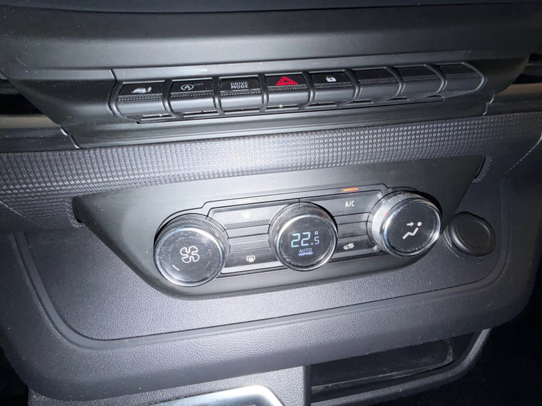 Vehicle Image 26