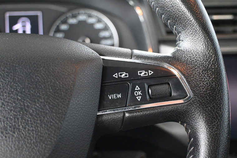 Vehicle Image 33