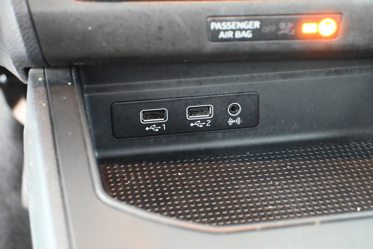 Vehicle Image 35