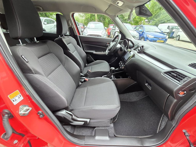 Vehicle Image 14