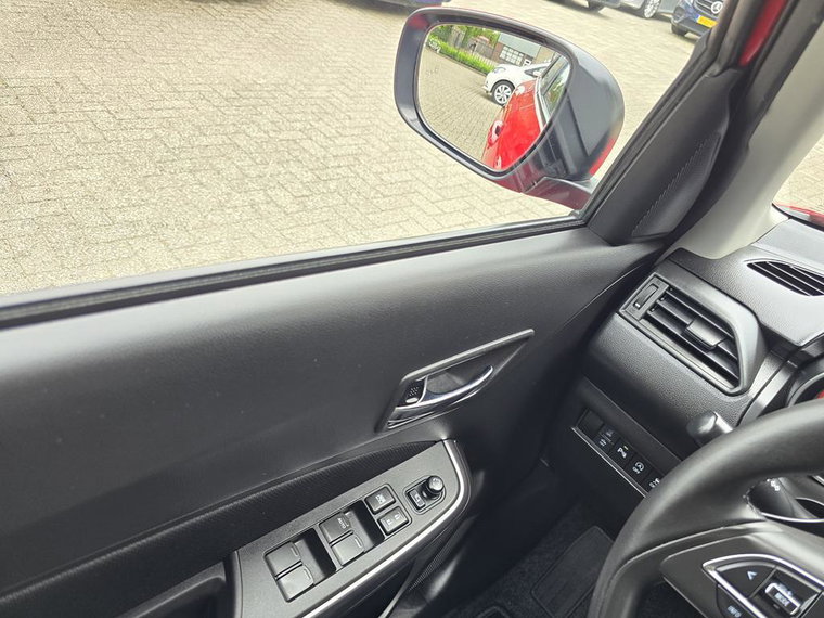 Vehicle Image 23