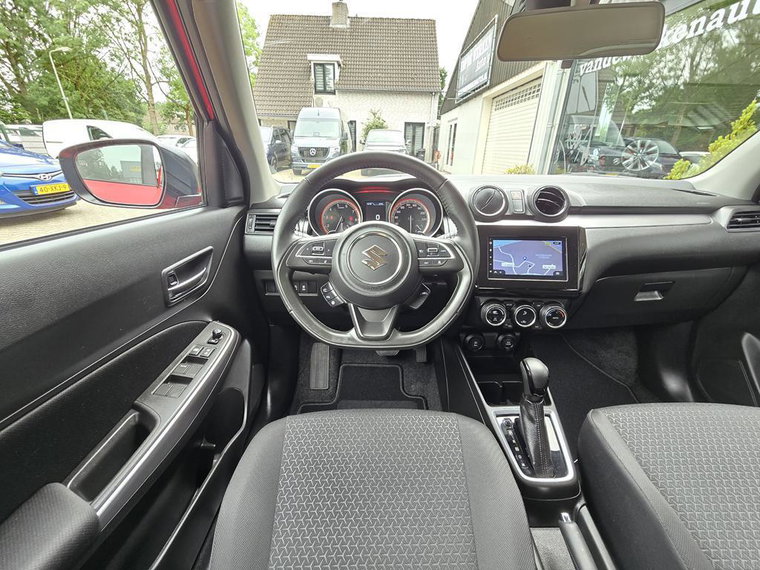 Vehicle Image 11