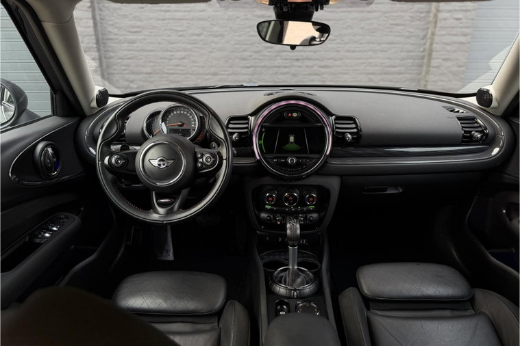 Vehicle Image 34