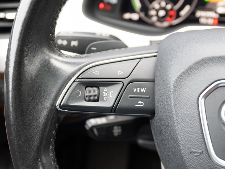 Vehicle Image 28