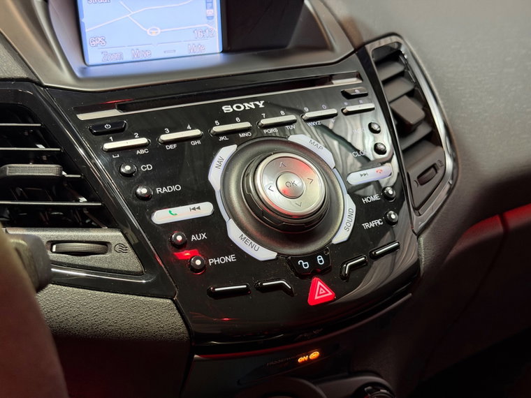 Vehicle Image 14