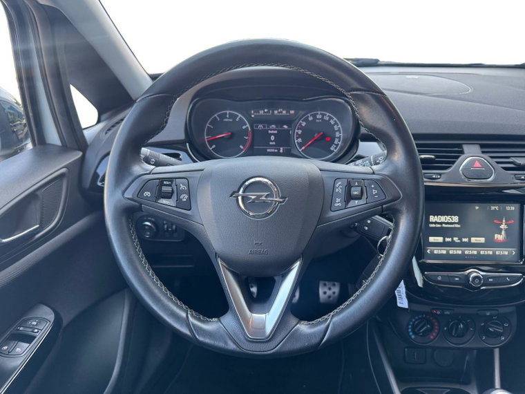 Vehicle Image 17