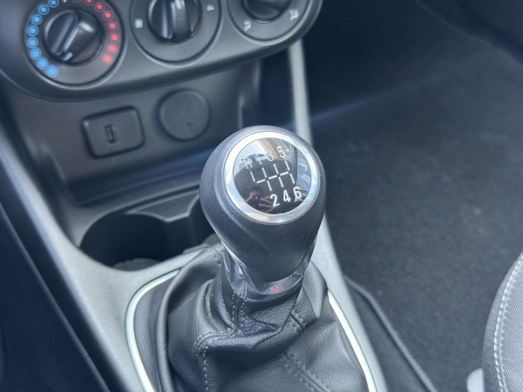 Vehicle Image 37