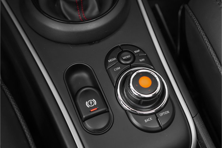 Vehicle Image 36