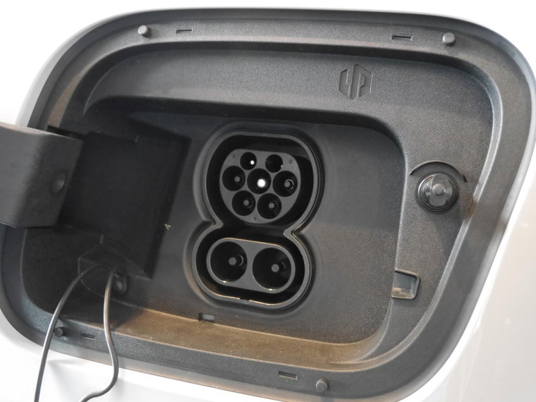 Vehicle Image 36
