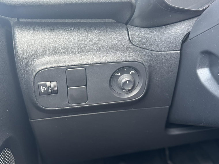 Vehicle Image 24