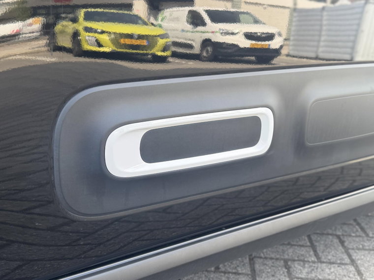 Vehicle Image 40