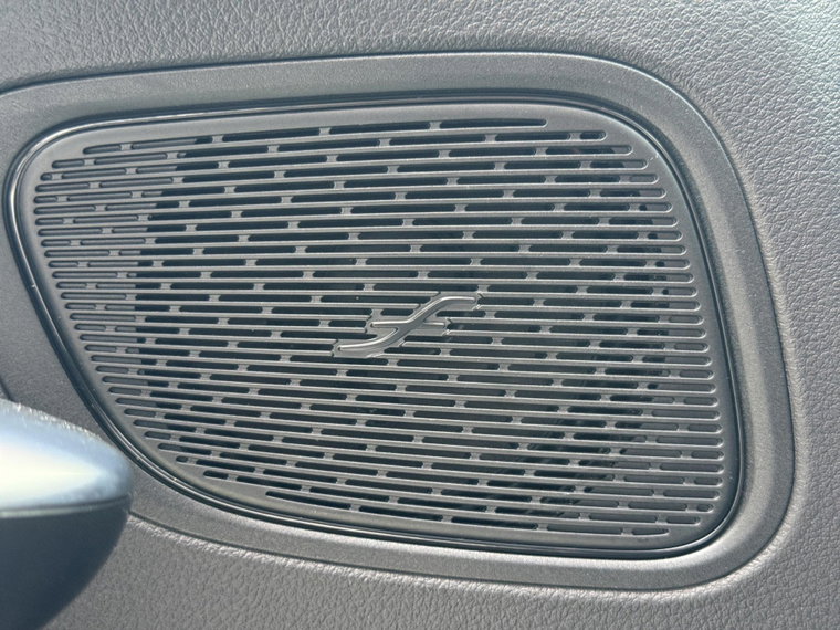 Vehicle Image 27