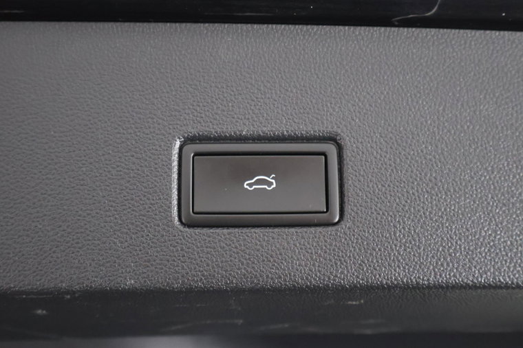 Vehicle Image 41