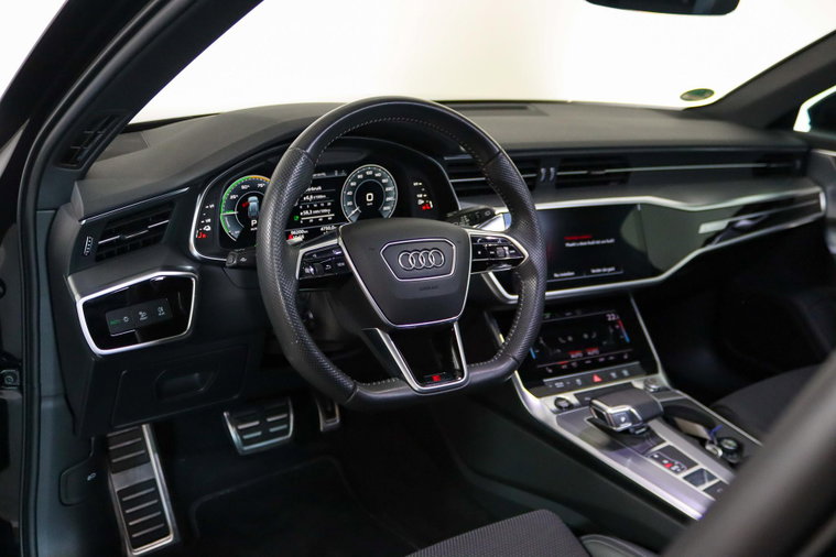 Vehicle Image 30
