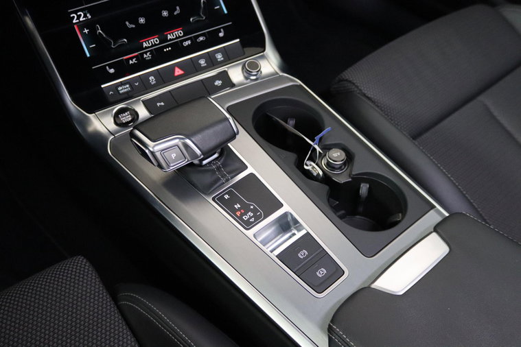 Vehicle Image 45
