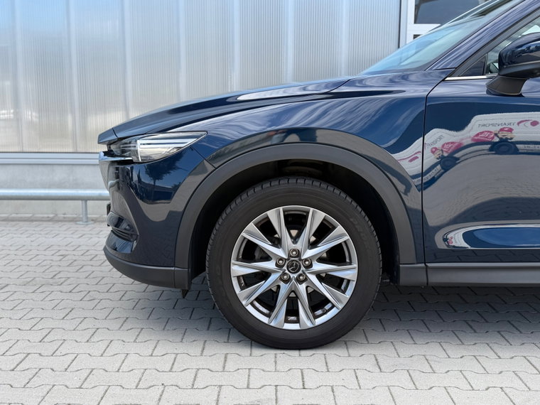 Vehicle Image 25