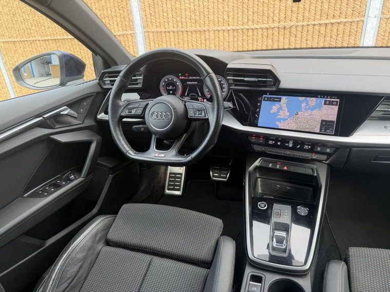 Vehicle Image 29