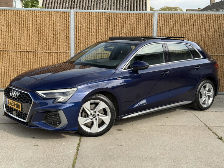 Vehicle Image 30