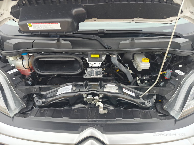 Vehicle Image 43